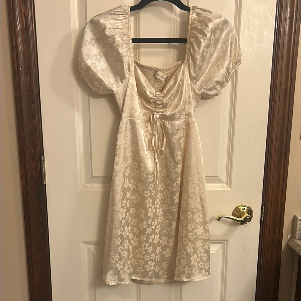 Cream Floral Puff Sleeve Dress